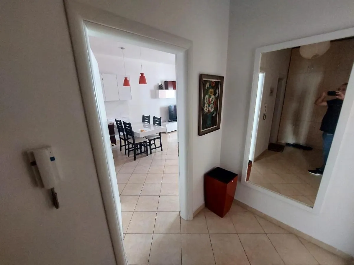 Redsun City Center Apartment Vlore Albania